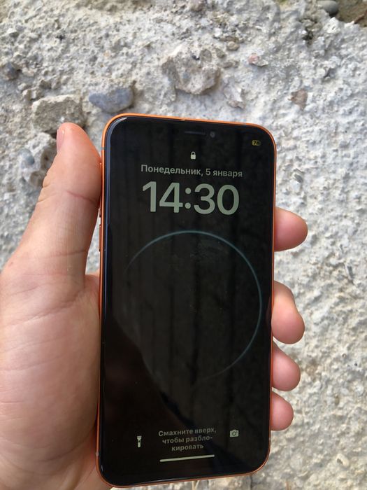 Iphone x 17pro korpus taqilgan ideal iwlavoti