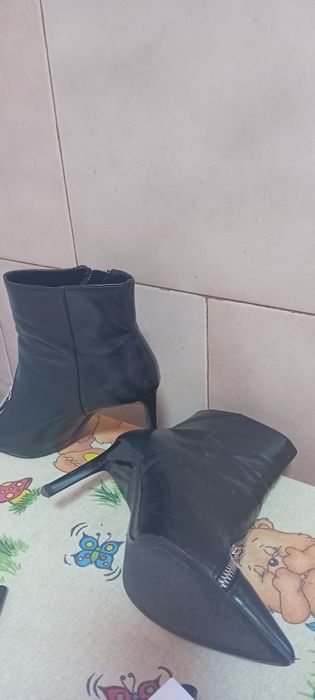 Дамски боти Bershka
