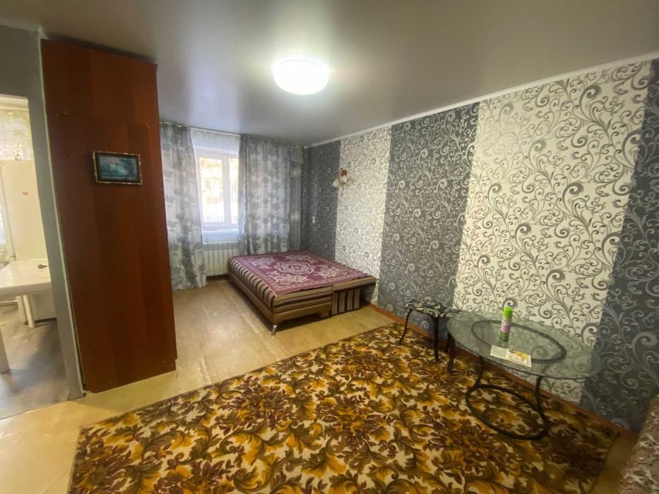 Продается 1 комнатная в хорошем районе