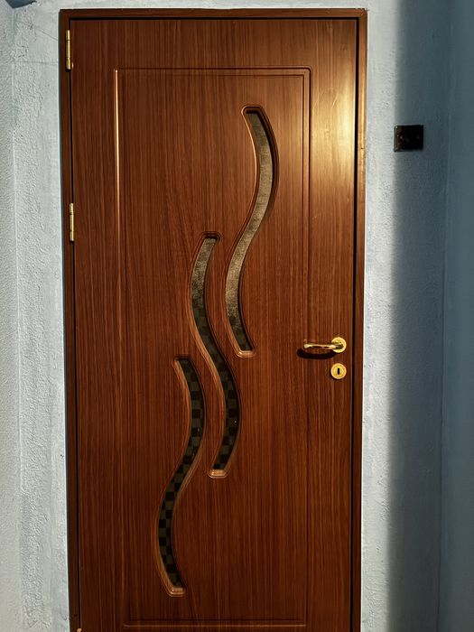 Vand usi apartament - stare buna