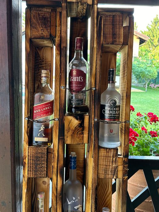 Дървена поставка за бутилки