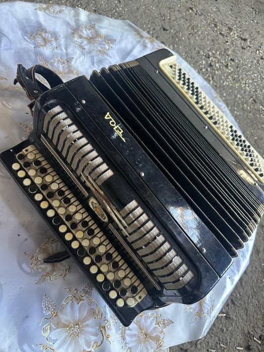 Продам баян тульский