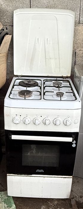 Продается газ плита рабочая б/у