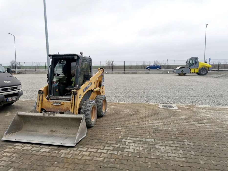 Închiriere utilaje(autogreder,cilindru compactor,bobcat,miniexcavator)