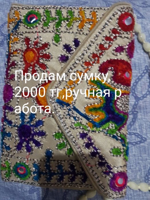 Продам бальные платье,все одевали один раз