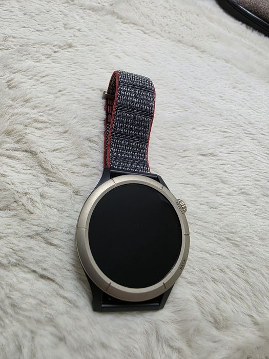 Vând smartwatch Amazfit cheetah pro impecabil, ca nou