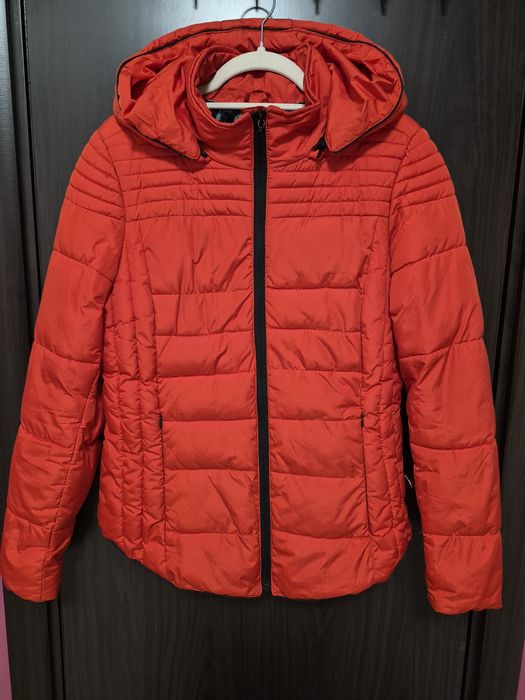 Дамско яке Lee Cooper, размер ХЛ, цвят наситено оранжево, към червено.