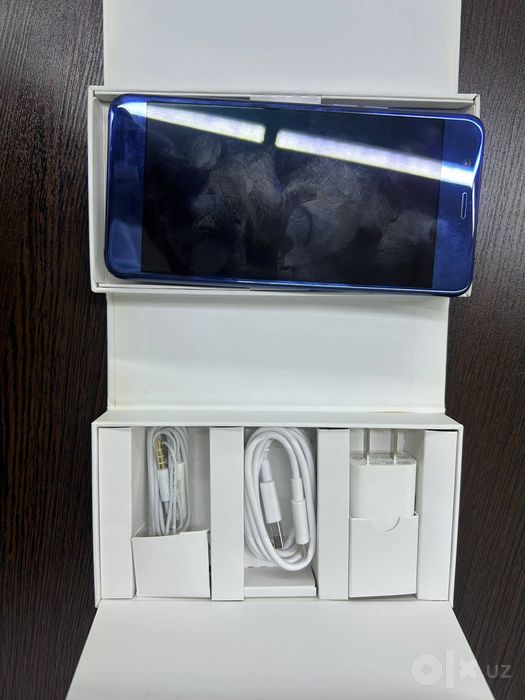 Hisense A2 Pro 2 Экрана