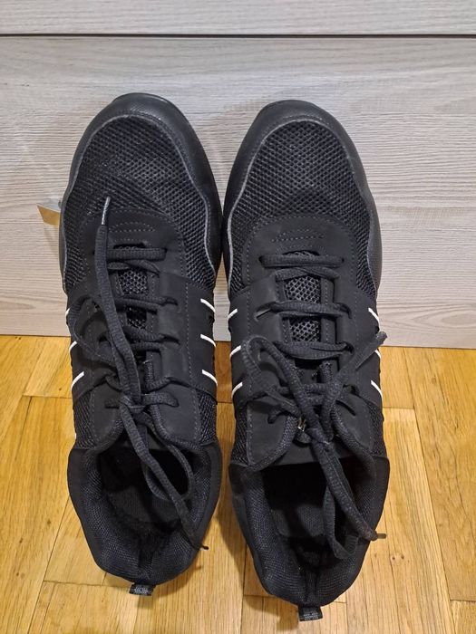 Обувки за спортни танци