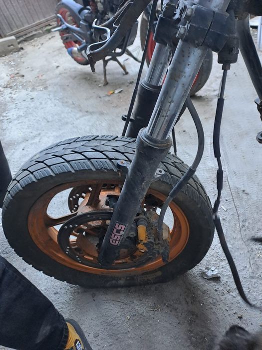 Мотоцикл 600 кубов