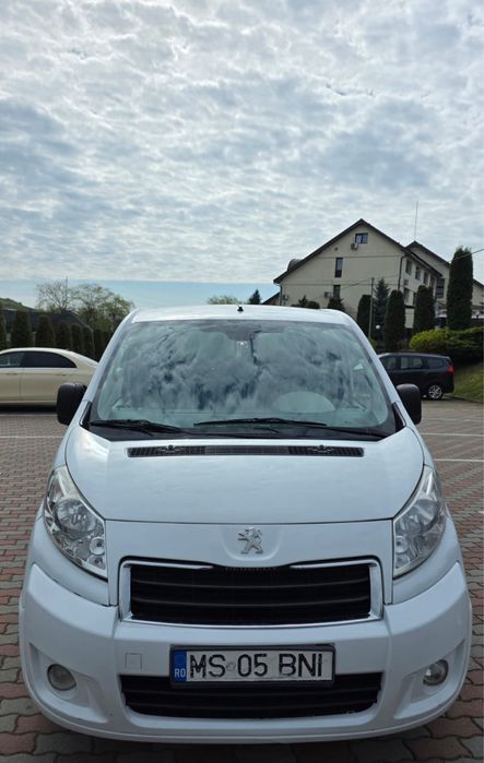 Peugeot Expert 8+1