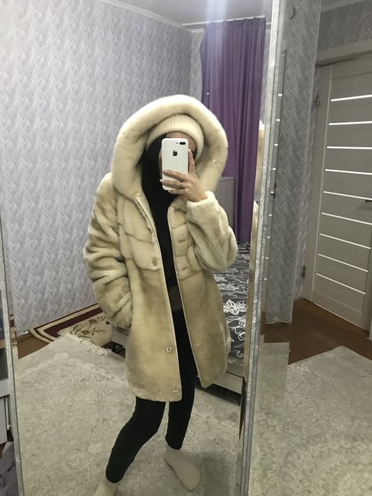 Продается шуба натуралка мутон + норка