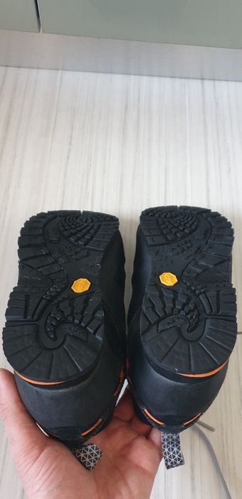 Garmont Dragontail Vibram  39.5/24.5см ОРИГИНАЛ! Дамски спортни обувки