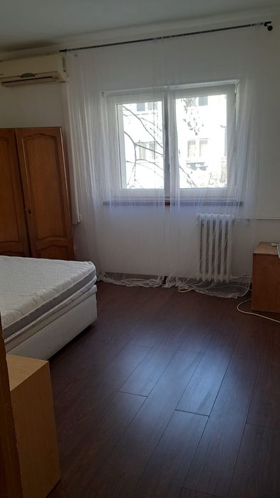 Apartament de închiriat