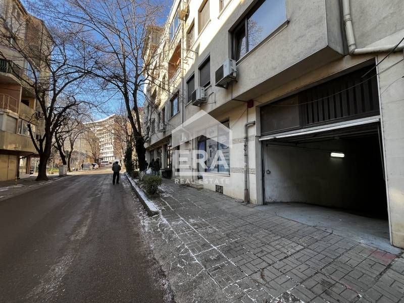 Дава се под наем Гараж / Паркомясто в Варна, Окръжна болница - 20 кв.м за 109.65 € - Снимка #4