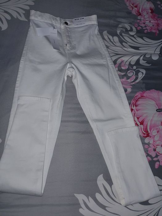 Pantaloni albi dama