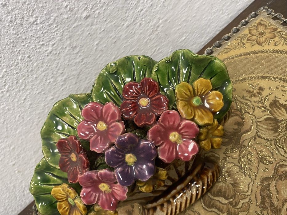 Италия майолика стенна ваза букет цветя керамика 1960