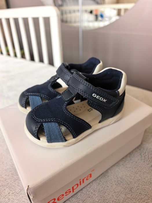 Детски сандали Geox