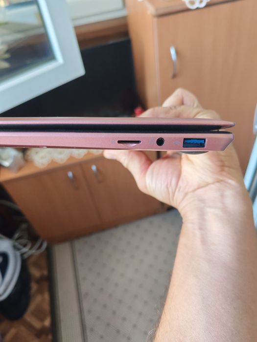 Laptop, notebook, ultrabook myria
