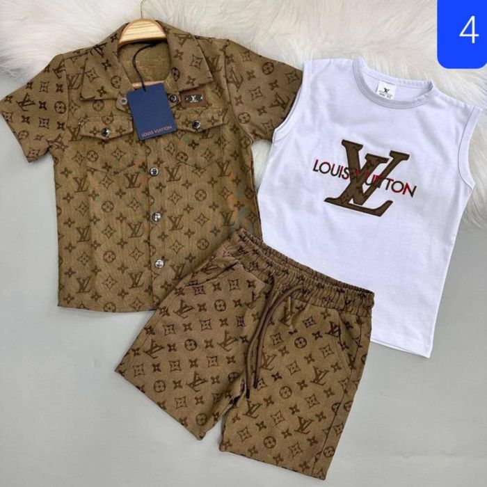 Compleu fete și baieti