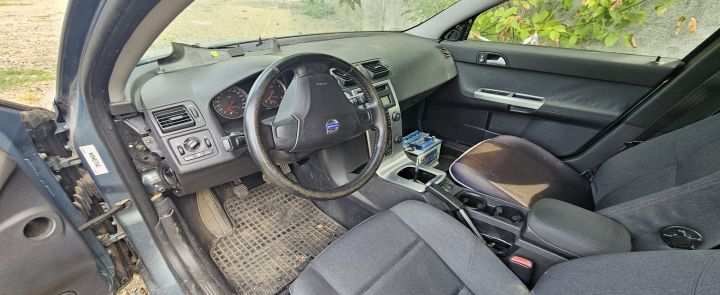 Boxa fata stanga Volvo S40 a 2-a generatie