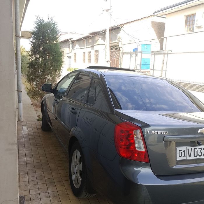 Chevrolet gentra sotiladi