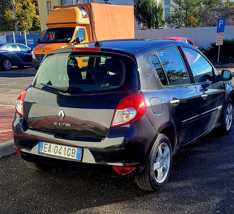 Renault  clio   2010 diesel 1,5