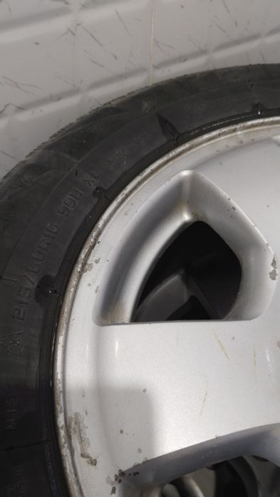 Продам зимные шины с диском