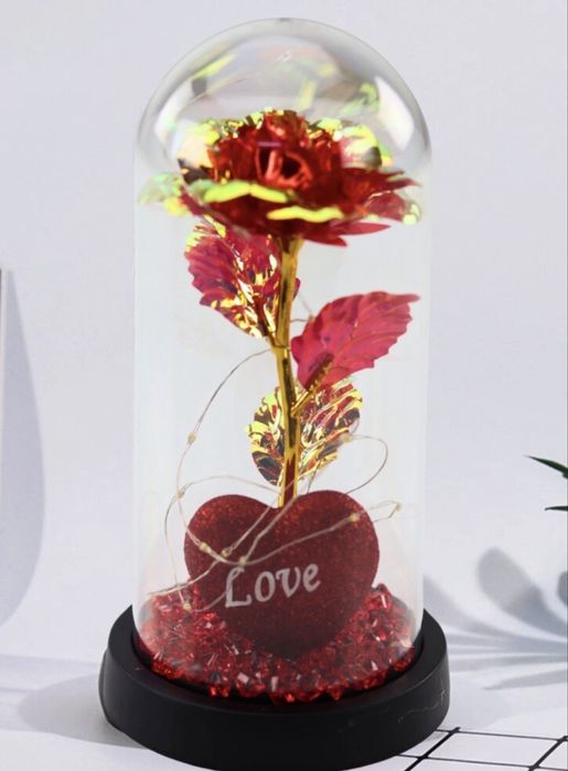 Trandafir Veșnic in Cupola cu Iluminare LED