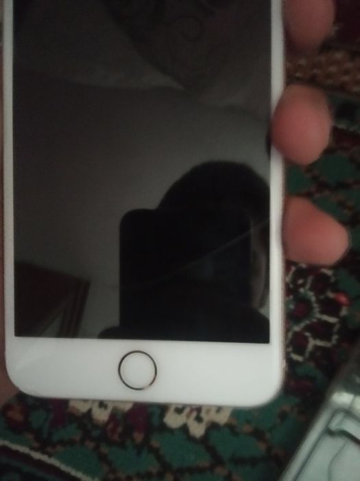 Iphone 8 plus holati yaxwi