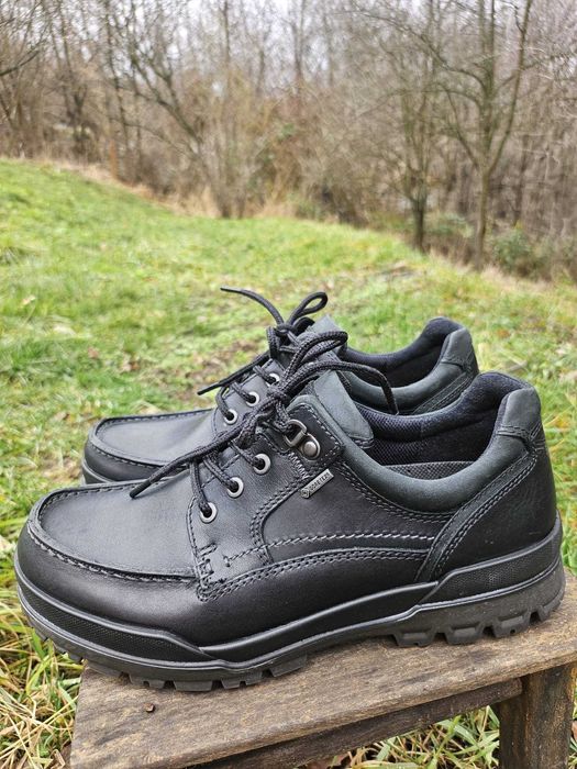 Ecco нови кожени обувки 40