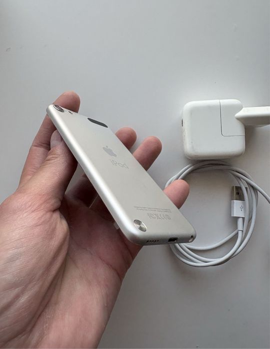 • Ipod Touch • Generatia 5 • COLECTIE