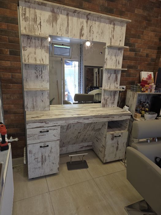 Post de lucru frizerie