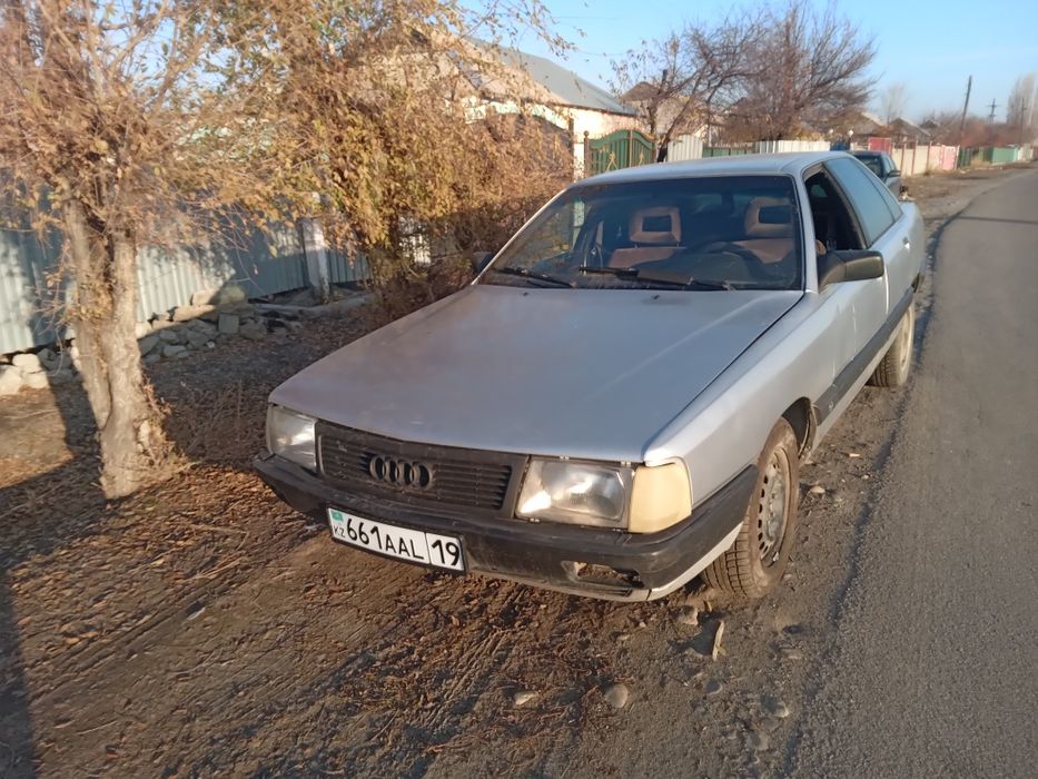 Продам Ауди 100С3 седан  об.2.3