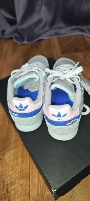 Кроссовки adidas 38 размер