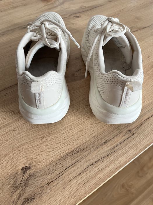 Маратонки Skechers