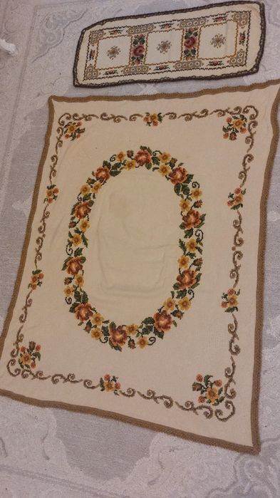 Fata de masa cusuta manual,tradițională