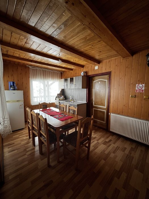 Scaun de lemn de vanzare