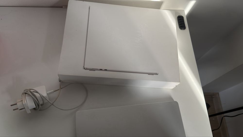 Macbook Air 15’ M2 512gb 8gb RAM
