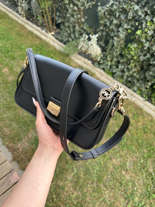 Geanta de umar Michael Kors Originala Neagra