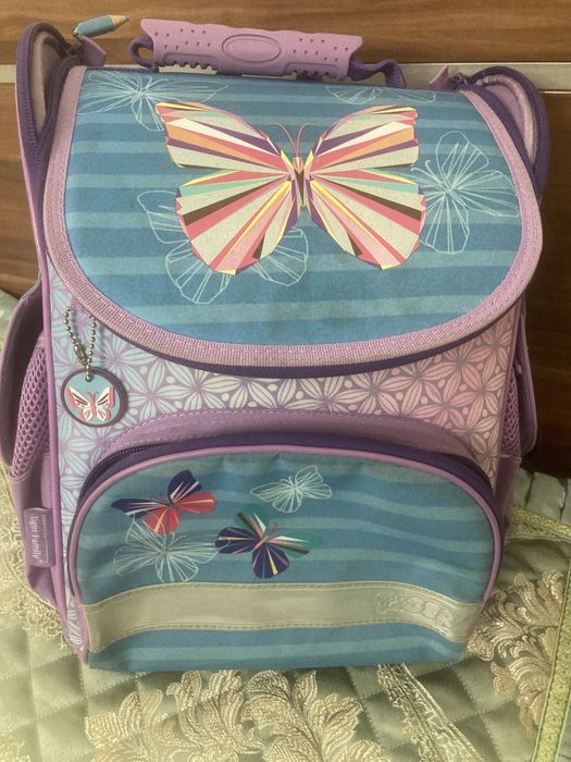 Продам школьный рюкзак