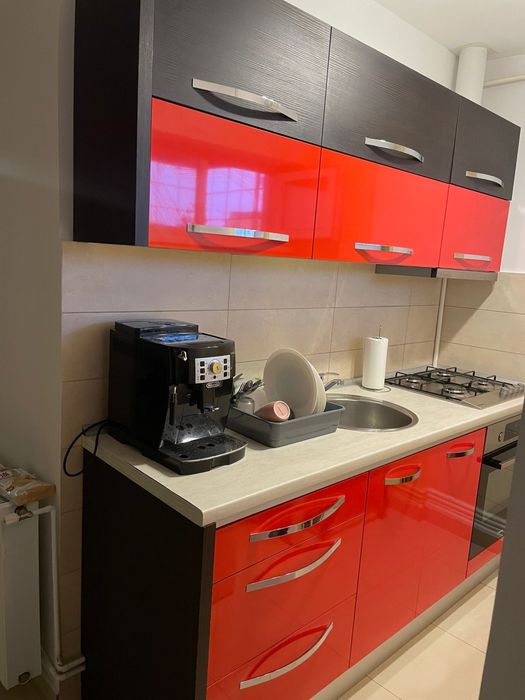 Proprietar. Inchiriez apartament cu o camera ultracentral zona Grand