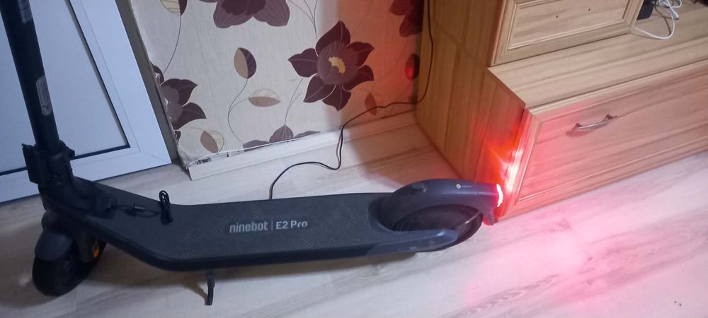 Обява за тротиненки