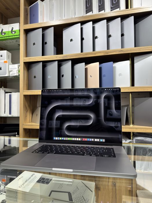 MacBook Pro 16 inch ritina ProMoition 4K M1Max 64GB 1TB SSD