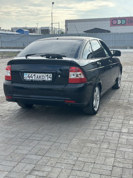 Продам приору 2 люкс