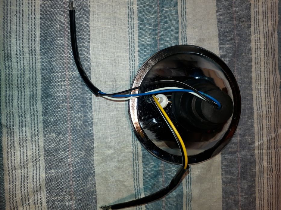 Фара,лампа,отражатель для мотоцикла.