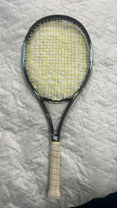 Различни тенис ракети