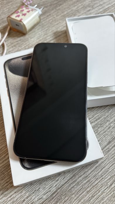 Продам Iphone 15 pro max 256gb