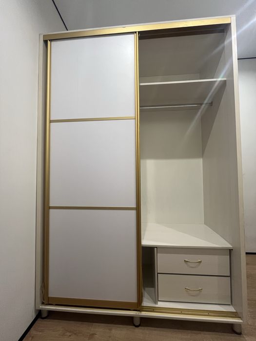 Гарнитур для спальня и шкаф-купе