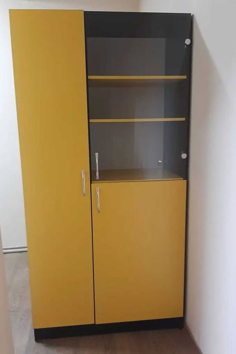 Офисный шкаф б/у